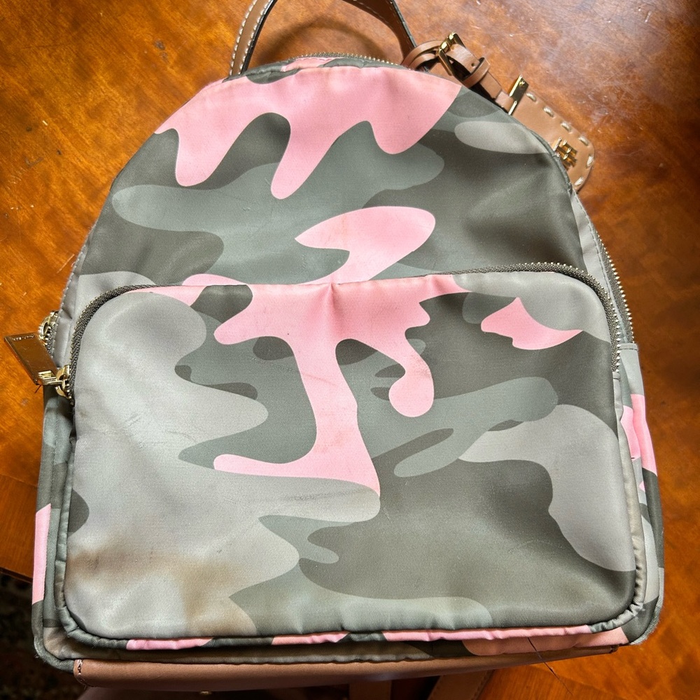 Tommy Hilfiger small backpack. Pink Camo. Check pics for stains.